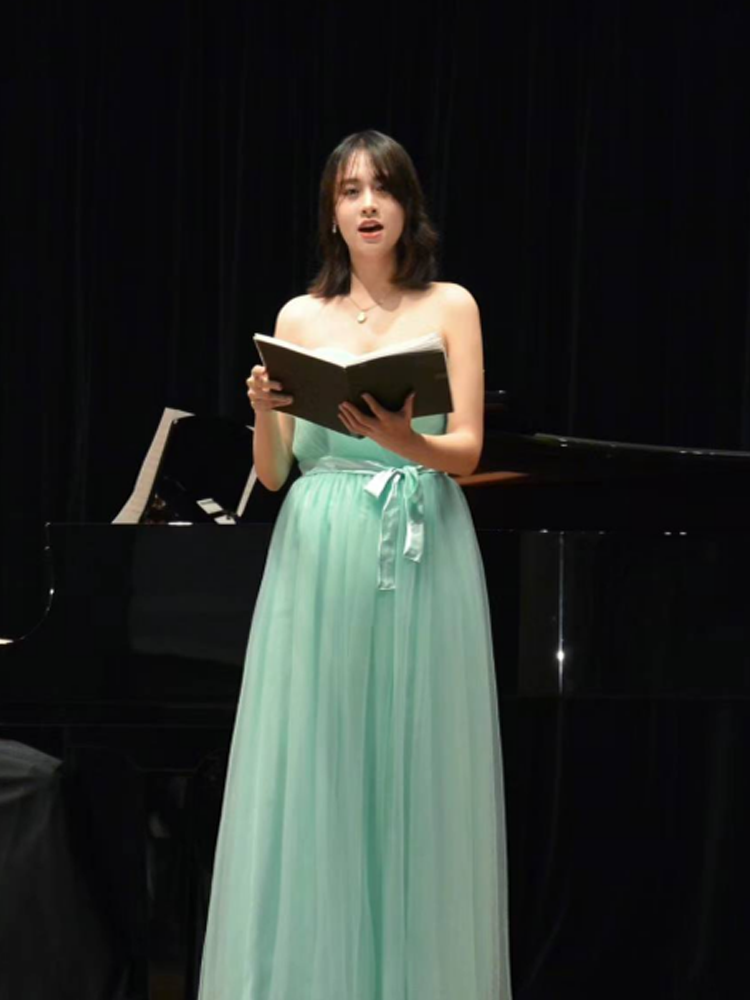 熊雪蕾
